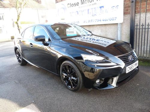 Lexus IS