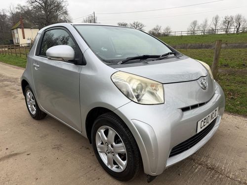 Toyota iQ