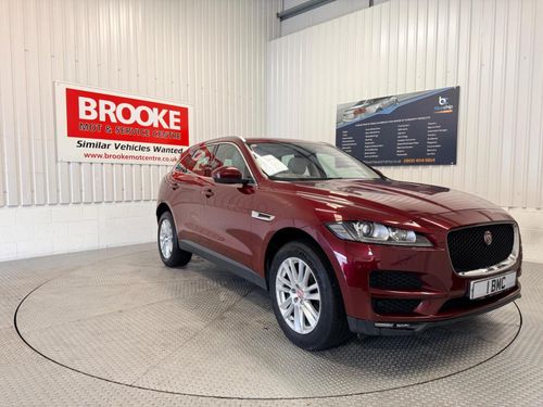 Jaguar F Pace