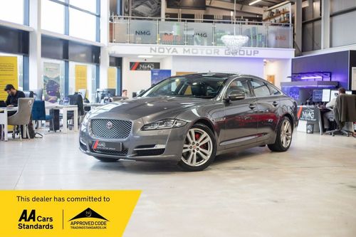 Jaguar XJ