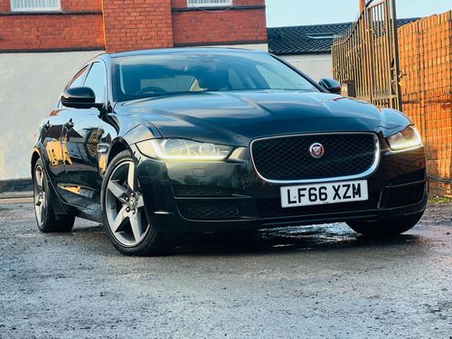 Jaguar XE