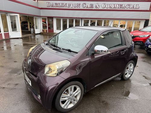 Toyota iQ