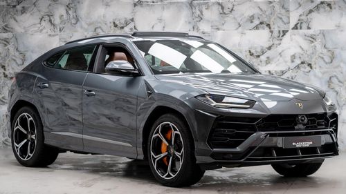 Lamborghini URUS