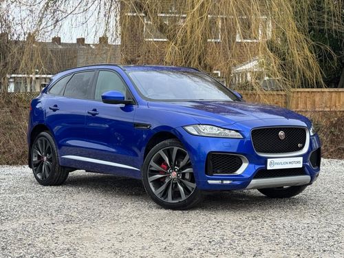 Jaguar F Pace