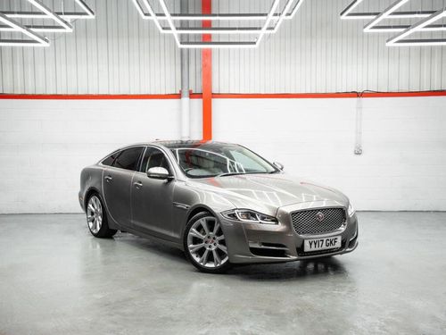 Jaguar XJ