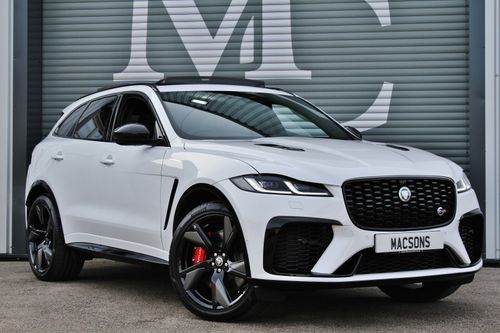 Jaguar F Pace