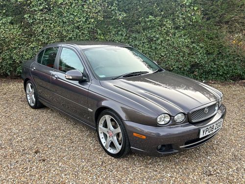 Jaguar X-TYPE