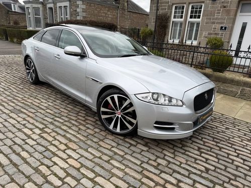 Jaguar XJ