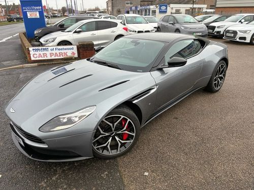 Aston Martin DB11
