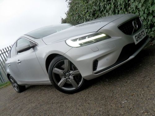 Volvo V40