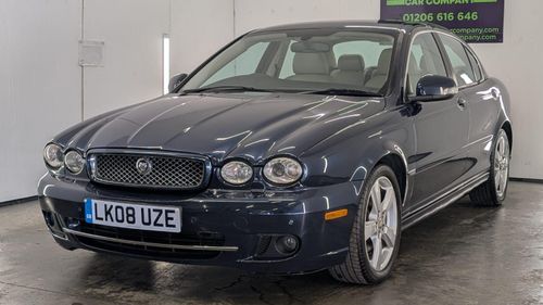 Jaguar X-TYPE