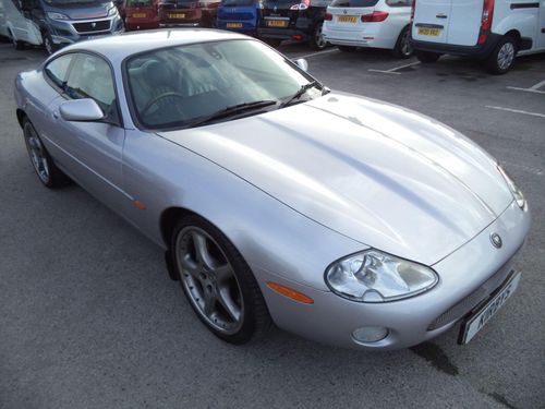 Jaguar XK8