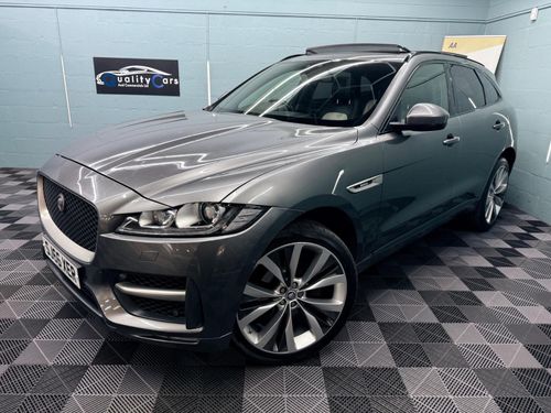 Jaguar F Pace
