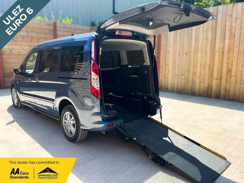 Ford Tourneo