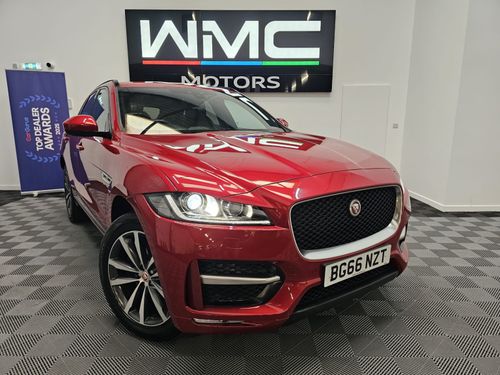 Jaguar F Pace