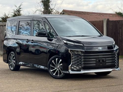 Toyota VOXY/NOAH
