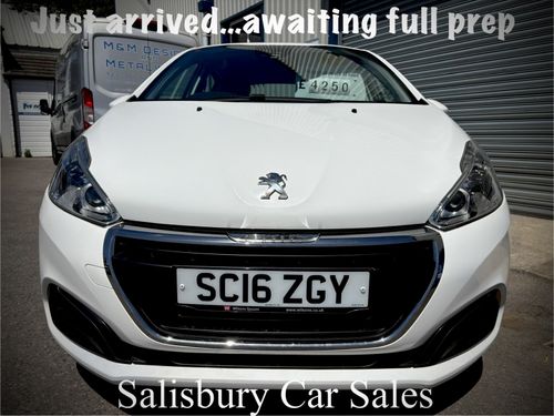 Peugeot 208