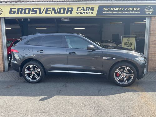 Jaguar F Pace