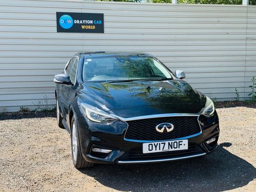 Infiniti Q30