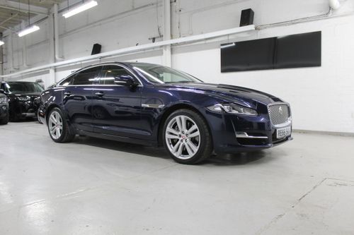 Jaguar XJ