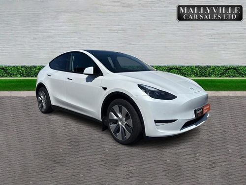 Tesla MODEL  Y