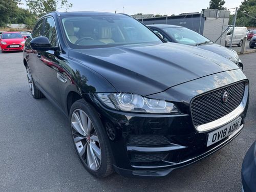 Jaguar F Pace