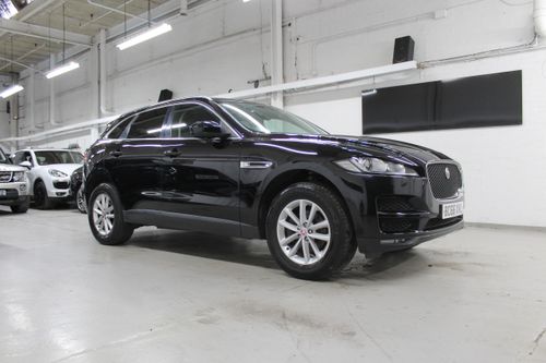 Jaguar F Pace