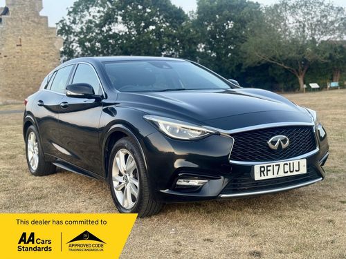 Infiniti Q30