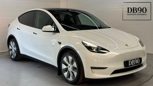 Tesla MODEL  Y