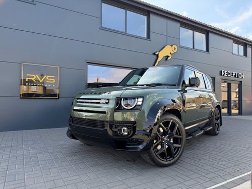 Land Rover Defender 110