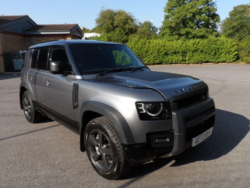 Land Rover Defender 110