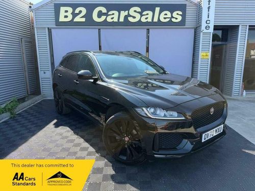 Jaguar F Pace