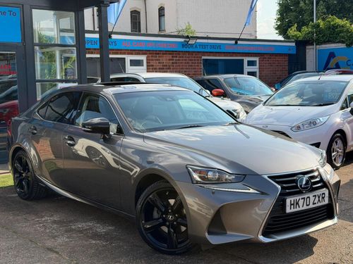 Lexus IS