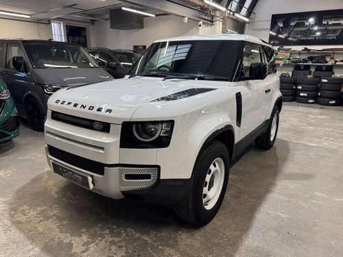 Land Rover Defender 90