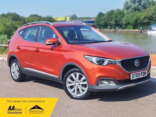 MG ZS