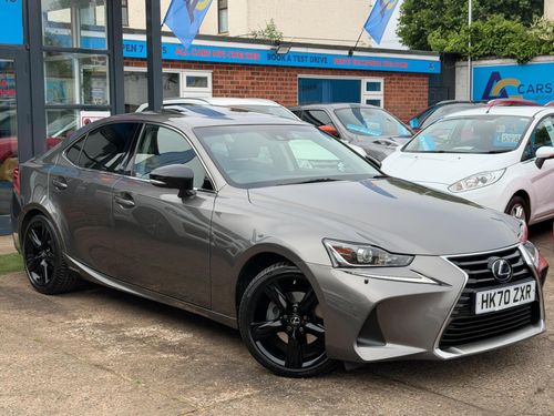 Lexus IS