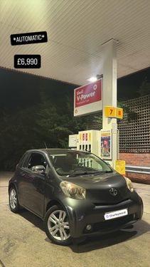 Toyota iQ