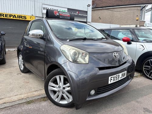 Toyota iQ