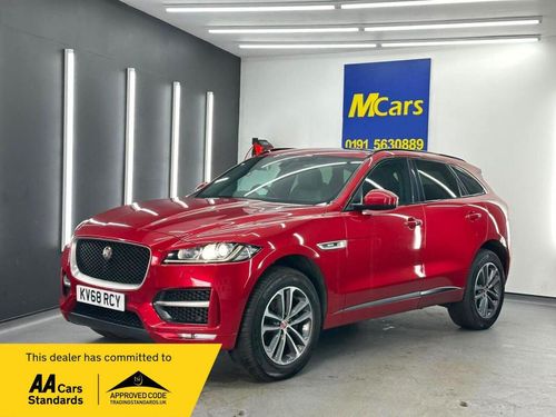 Jaguar F Pace