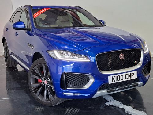 Jaguar F Pace