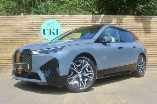 BMW iX