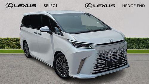 Lexus LM