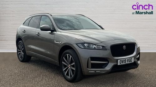 Jaguar F Pace