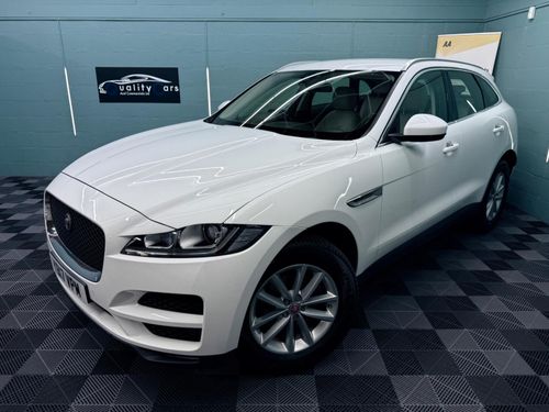 Jaguar F Pace