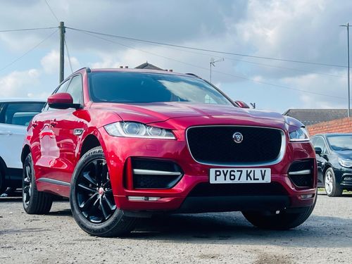 Jaguar F Pace
