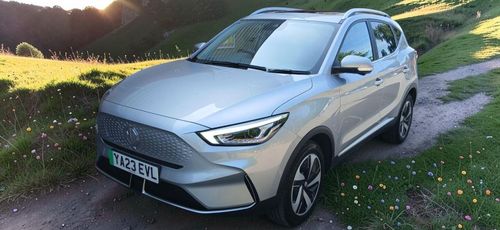 MG ZS