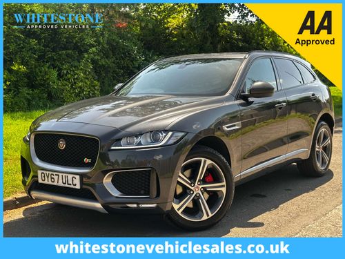 Jaguar F Pace