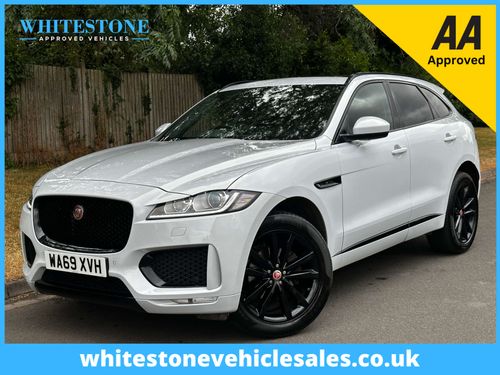 Jaguar F Pace