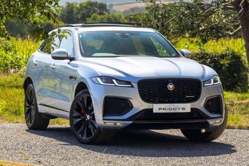 Jaguar F Pace
