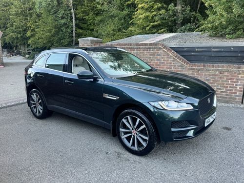 Jaguar F Pace